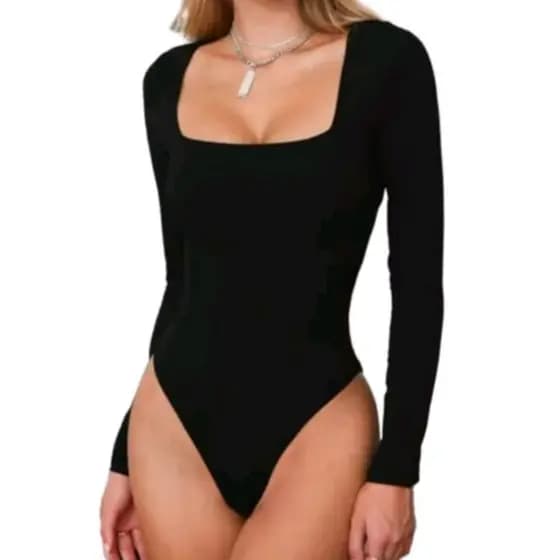 Body Feminino Manga Longa Com Detalhe Quadrado