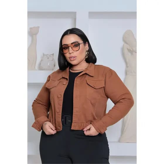 Jaqueta Cropped Jeans Feminina Plus Size Com Barra Botão Encapado 100% jeans Mode Feminina