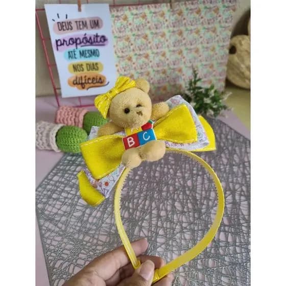 Tiara escolar ursinho. Tiara ursinho. Arco urso. Diadema urso. Tiara de cabelo