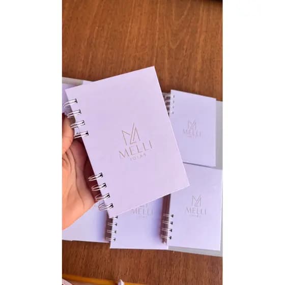 Kit Caderneta A6 Personalizada com Caneta | Lembrancinha Personalizada | Mimo para Clientes, Loja ou Eventos