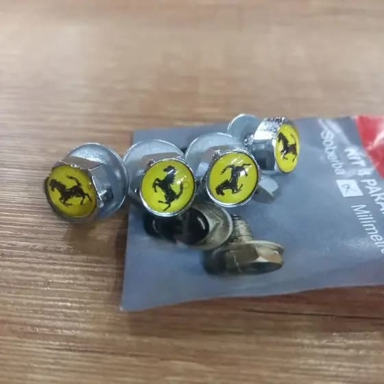 Parafuso de Placa personalizado Ferrari