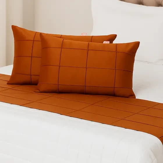 Kit Peseira Cama Casal 1,85m x 45cm + 2 capas de almofada baguete drapeada