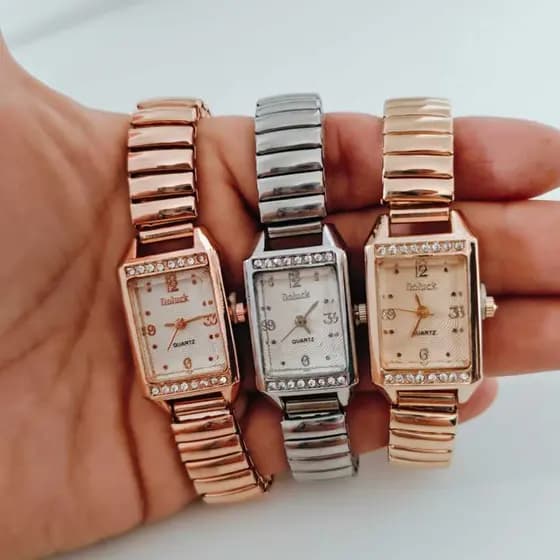 Relógio Feminino Elegante Pulseira Elástica com Strass Sofisticação e Conforto