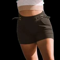 Short Bengaline com detalhe circulos de madeira nas laterais e zíper invisível