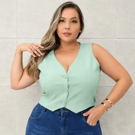 Coletinho Curto Plus Size Feminino Social Alfaiataria Forrado Com Botão