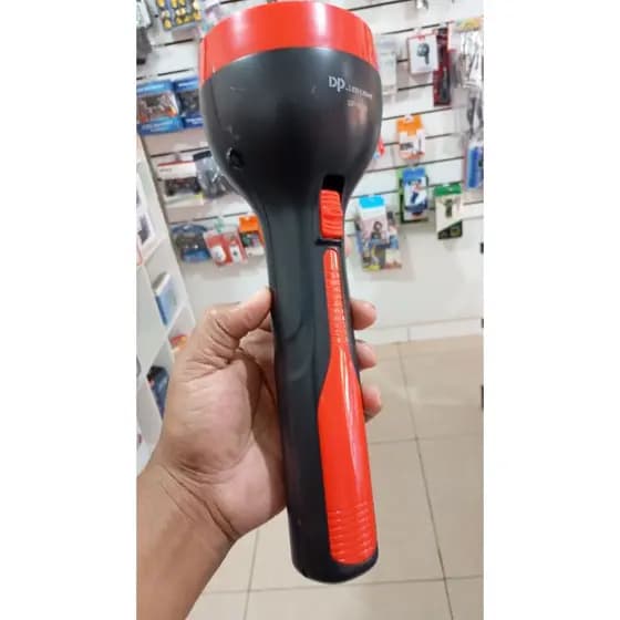 Lanterna Muito Grande 6w 150M Recarregável
