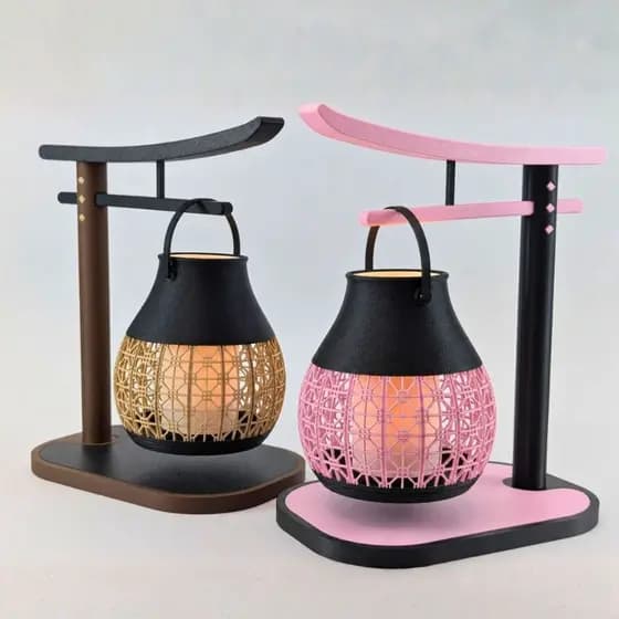 Luminária Japonesa Torii Decorativa LED | Lanterna Oriental com Suporte | Decoração Zen para Sala, Quarto e Escritório
