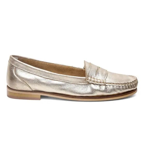 Mocassim Feminino Clássico em Couro Confortável e Elegante