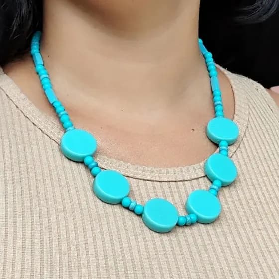 Colar de Miçangas Grande Turquesa Feminino
