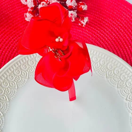 Tiara infantil vermelha / Tiara luxo / arco infantil/ arco de cabelo vermelho / Tiara organza com flor