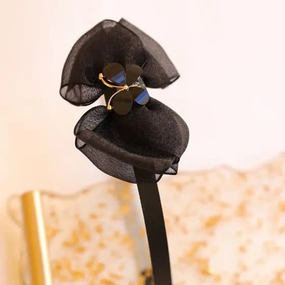 Tiara delicada preta / Arco infantil/ Tiara infantil / Arquinho infantil de organza / Diadema C com borboleta