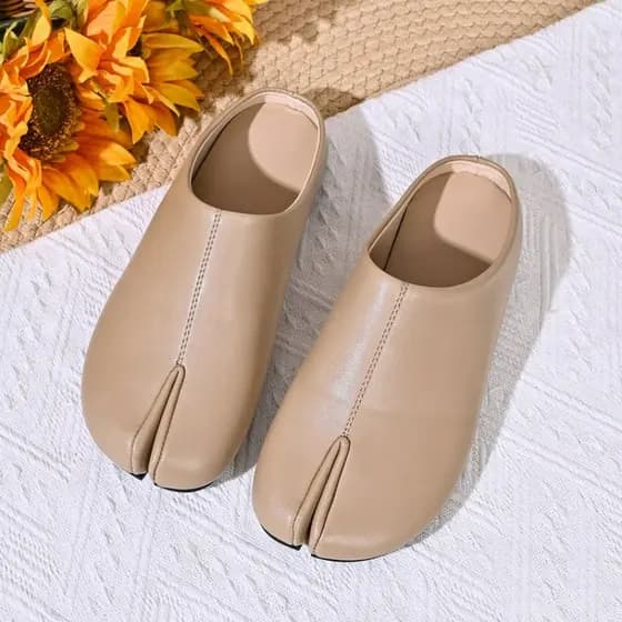 2026 Nova Moda Tabi Ninja Apartamentos De Couro Split Toe Sapatos Planos Mulher Aconchegante Mocassins Feminino Casual S