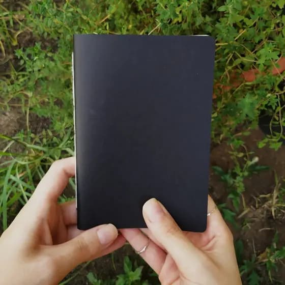 CADERNO / SKETCHBOOK Preto A6 para escrita, bullet journal, desenho, diário, planner!!