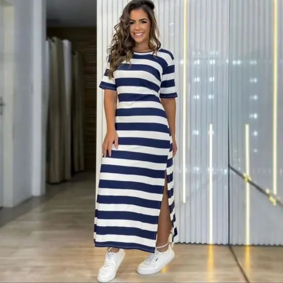 Vestido Longo Feminino Verão com Fenda Estampa Listrada e Manga Solta Confortável e Casual