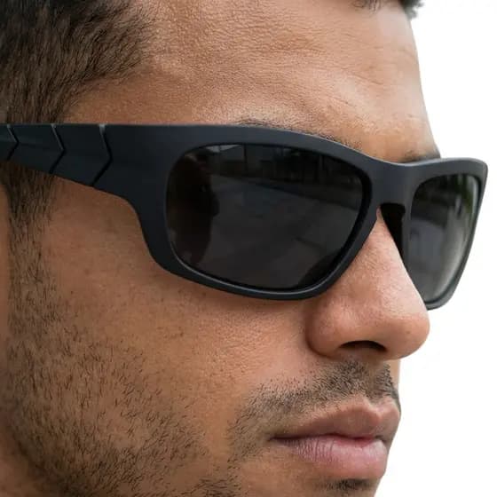 Óculos de Sol Sport Casual Lente Preta UV400 Armação Grossa Estilo Moderno Urbano MD-52