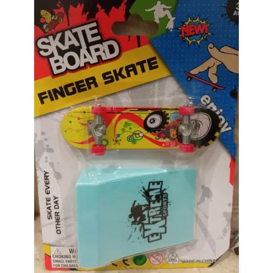 Miniatura de metal skate board (finger skate)