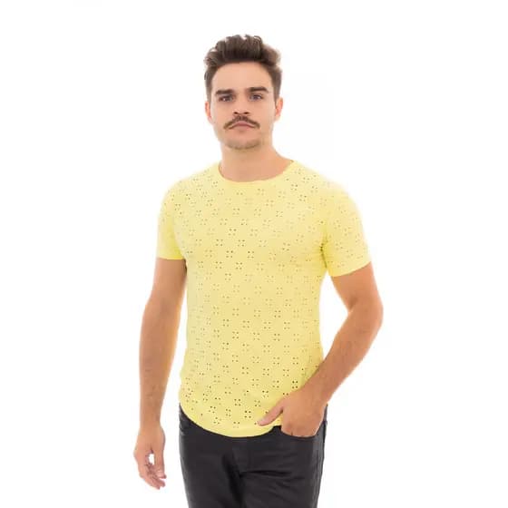 Camiseta Masculina AmarelaEstilosa | Tecido Perfurado Vazado | Gola Canoa Slim Fit