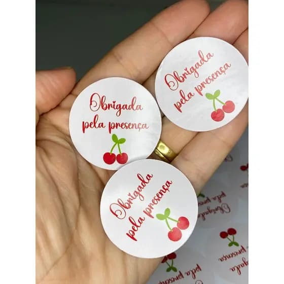 ENVIO IMEDIATO - Adesivo Obrigado Pela Presença 🍒 52 Unidades 4x4cm – Festa e Lembrancinha