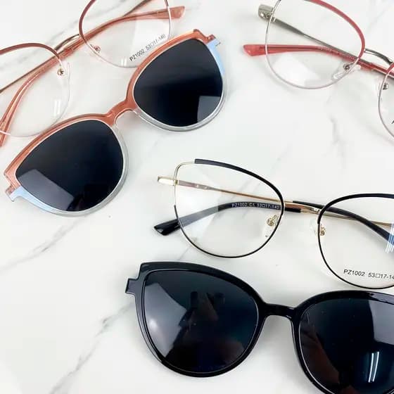 Armação De Óculos Feminina E Metal Elegante Com Lente Clipon Polarizada CF434