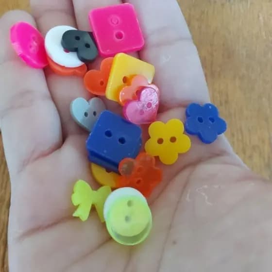 Botão de acrílico 1,5 cm pacote com 100 unidades