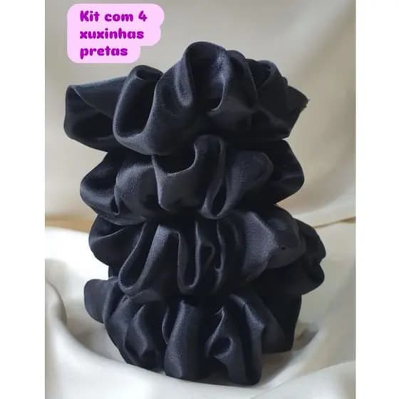 Kit com 4 xuxinhas ou scrunchies em cetim , cabelos sem frizz e sem quebra.