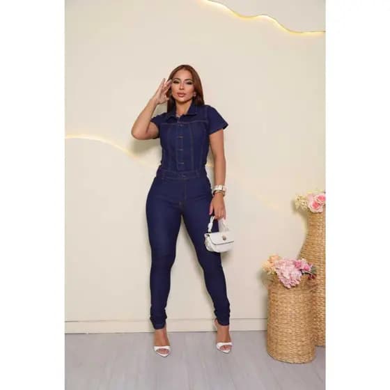 Macacão Jeans com Lycra Manguinha, Gola E Botões Forrados