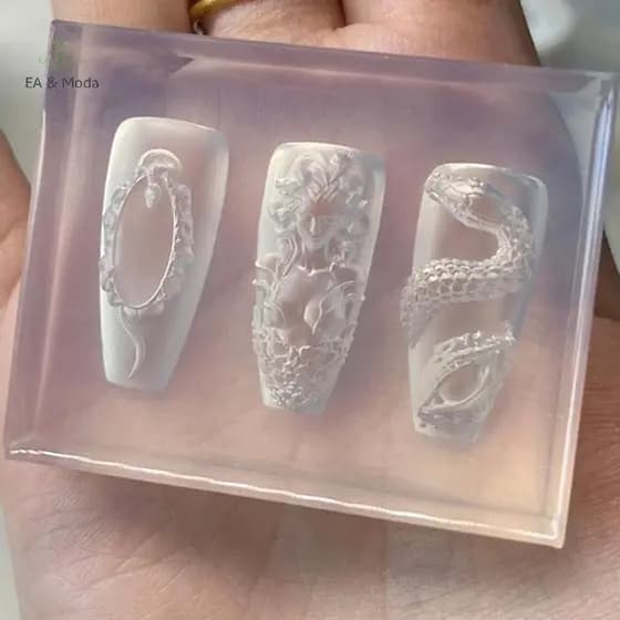 EA & Moda 1 Pçs 3D Cobra Menina Prego Silicone Escultura Molde DIY Decoração Da Arte Do Beleza Charme Produtos De Unhas
