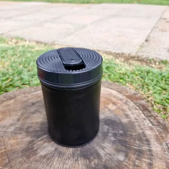 Porta Erva Chimarrão com Revestimento em Courino Preto 250g