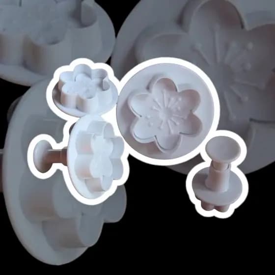 Kit Cortador Ejetor Flores Flor de Ameixa 4 peças para Pasta Americana e Biscuit - Confeitaria e Artesanato Envio Rapido