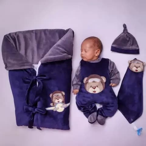 Saída Maternidade Menino Saco De Dormir Urso Aviador em Plush Marinho e Cinza Luxo