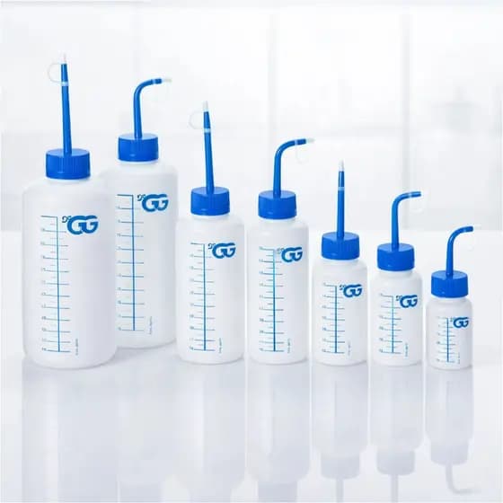Kit 2 Pissetas Plástica Graduada 1000ml 500ml 250ml 125ml Bico Curvo ou Reto Frasco Dosador p/ Limpeza Laboratório