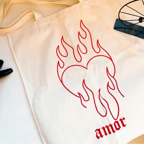 Ecobag coração chamas sacola ecológica,escola,faculdade, curso,personalizado,brinde,praia,moda,brinde,presente,trabalho,