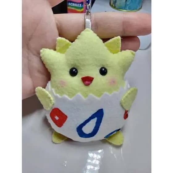 Chaveiro Pokemon em feltro 10 cm.