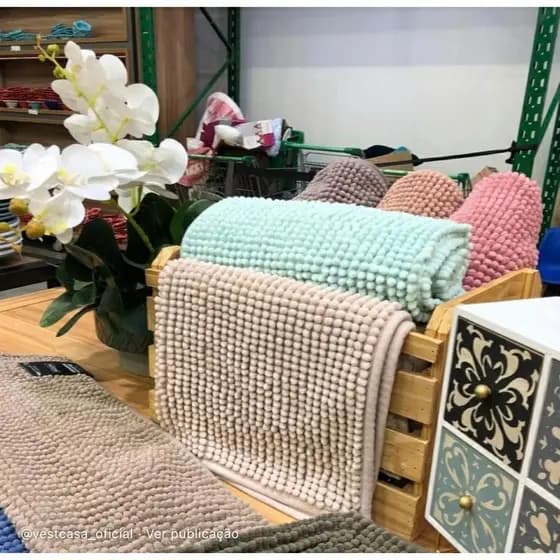 Tapete Banheiro Macarão 50 x 70 Porta Luxo Antiderrapante Macio Seca Rápido -Decoração