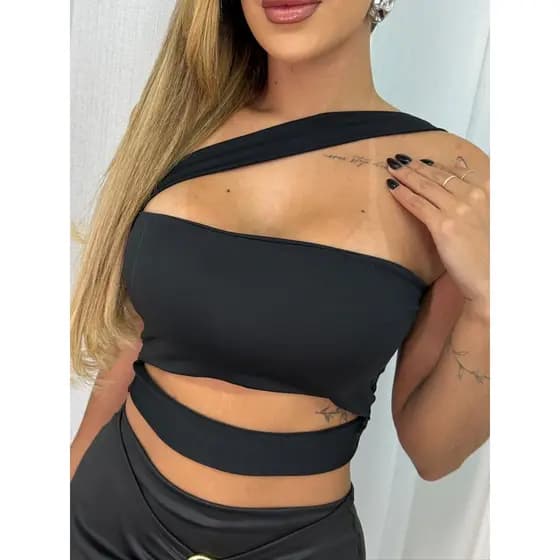 Cropped Faixa Transversal Modal Gringa Verão com Bojo Recortes Moda Blogueira Blusinha Decotado Ombro a Ombro Verão