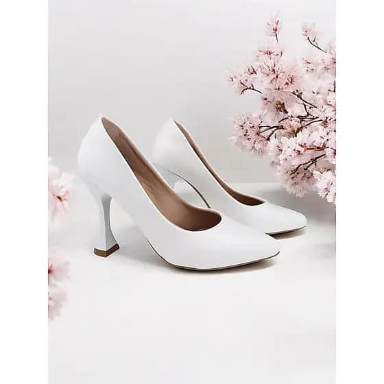 Sapato Feminino Madame Com Salto Alto Scarpin Verniz Bico Fino Confortável ref. 9400