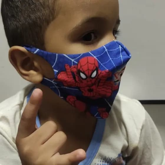 10 Unidades De Mascara Infantil Preço De Fabrica Cores Variadas 7 a 9 Anos