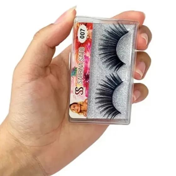 Cílios Postiços 3D - Sabrina Sato.