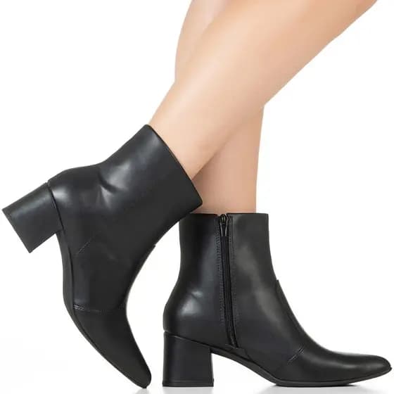 Bota Feminina GiGiL Bico Fino Cano Curto Bloco Médio Salto Grosso Casual Clássica Elegante