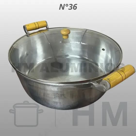 Panela Caçarola N°36 Grande em alumínio batido Fundido grosso com tampa de vidro/ 11,5 Litros Cozinha