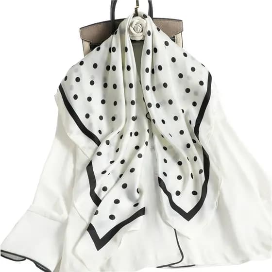 Lenço Cetim Cabeça Pescoço De Seda Moda Bolinha 90cm X 90cm