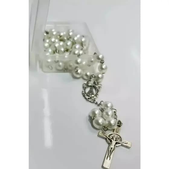 Terço religioso católico Nossa Senhora Aparecida Pérola Prateado - Caixinha Retangular - SKU-107