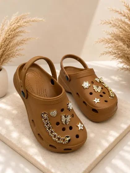 👡 Sandália Babuche FLY Original | CLUFF GLIMMER Feminino com Pingentes e Conforto 💖✨