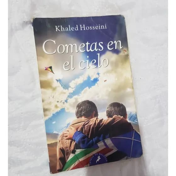 Livro Cometas en el Cielo, de Khaled Hosseini