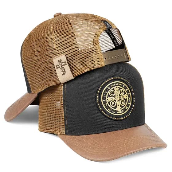 Boné Country Bordado Medalhão De São Bento Trucker Masculino