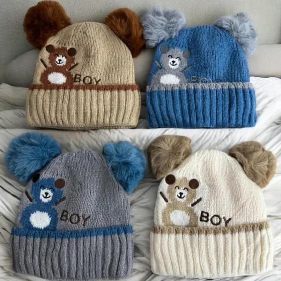 Touca Gorro Infantil e Bebê Pompom Forrada Inverno Confortável e Quentinha de Frio