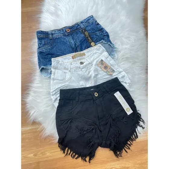 Short jeans feminino prenssado engilhado