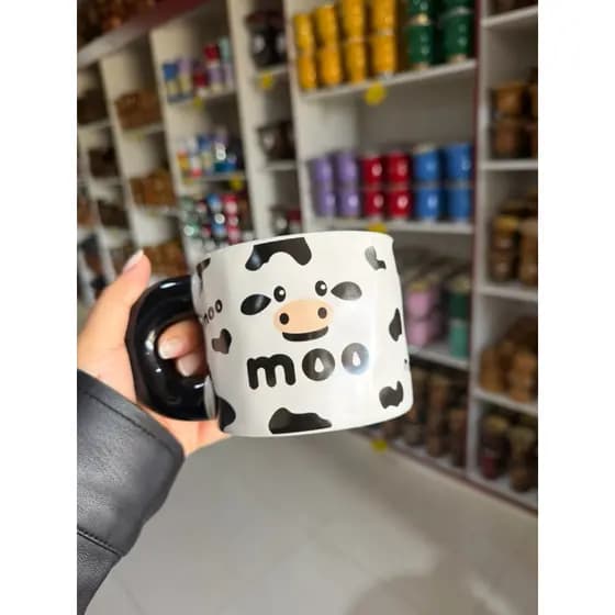 Caneca de Porcelana Criativa com Tampa e Alça Divertida | Design Diferentão e Fofo | Presente Perfeito