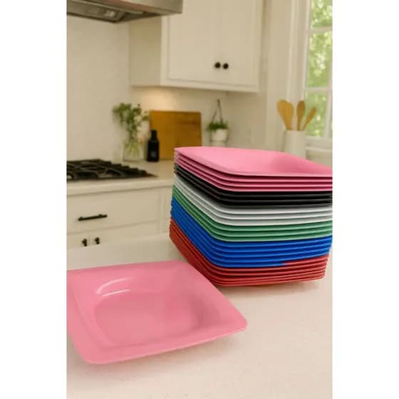 Kit até 100 Prato Fundo Quadrado Refeição Churrasco Festa Pratos Plastico Natal