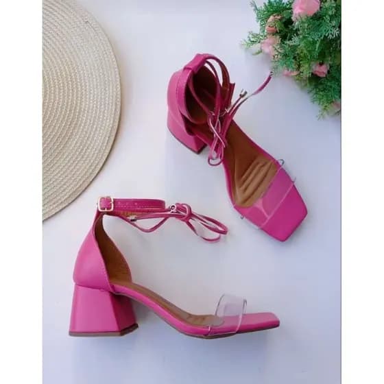 Sandália Feminina Salto Bloco Grosso Fivela cor Rosa Casual Confortável
